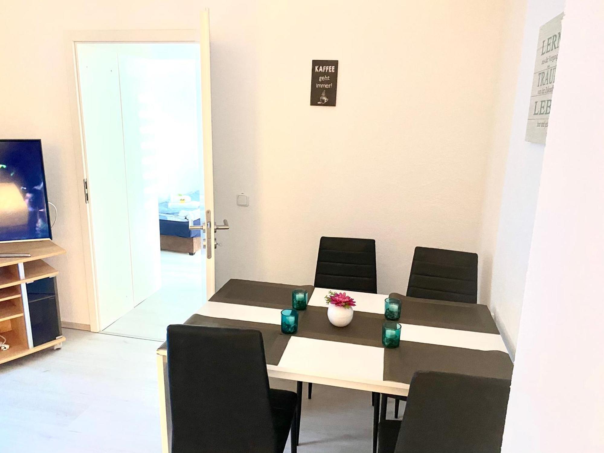 Monteurwohnung Am Flughafen シュクロイディッツ エクステリア 写真