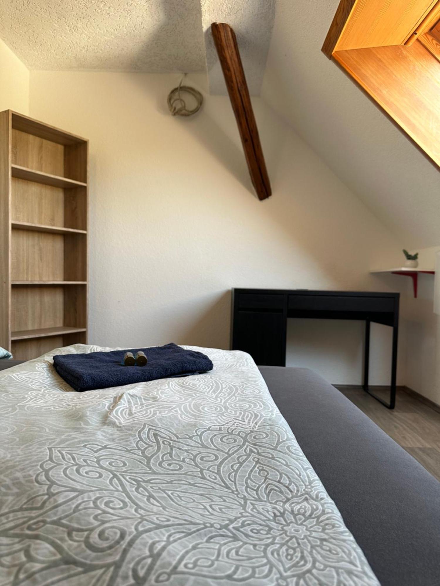 Monteurwohnung Am Flughafen シュクロイディッツ エクステリア 写真