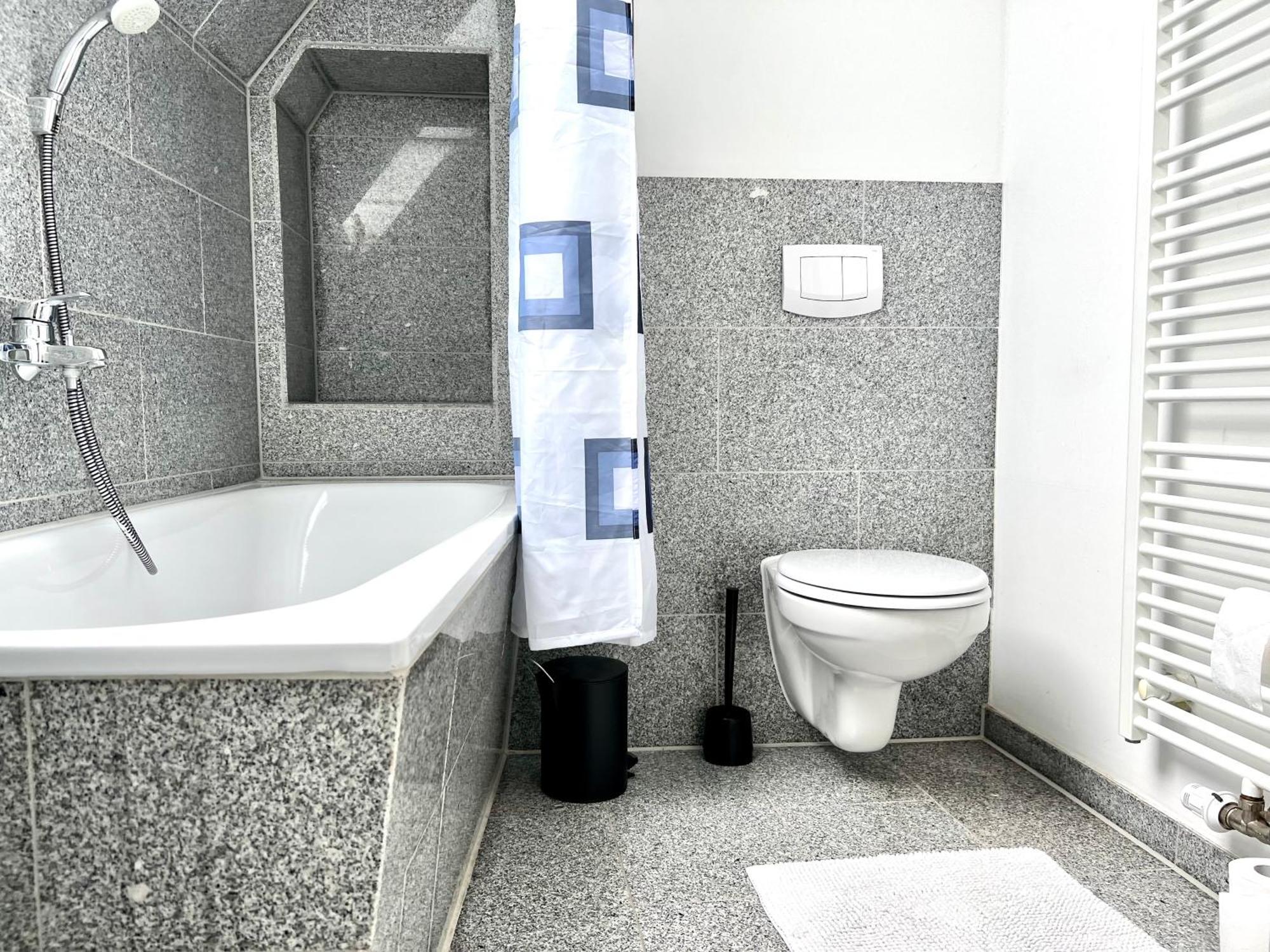 Monteurwohnung Am Flughafen シュクロイディッツ エクステリア 写真